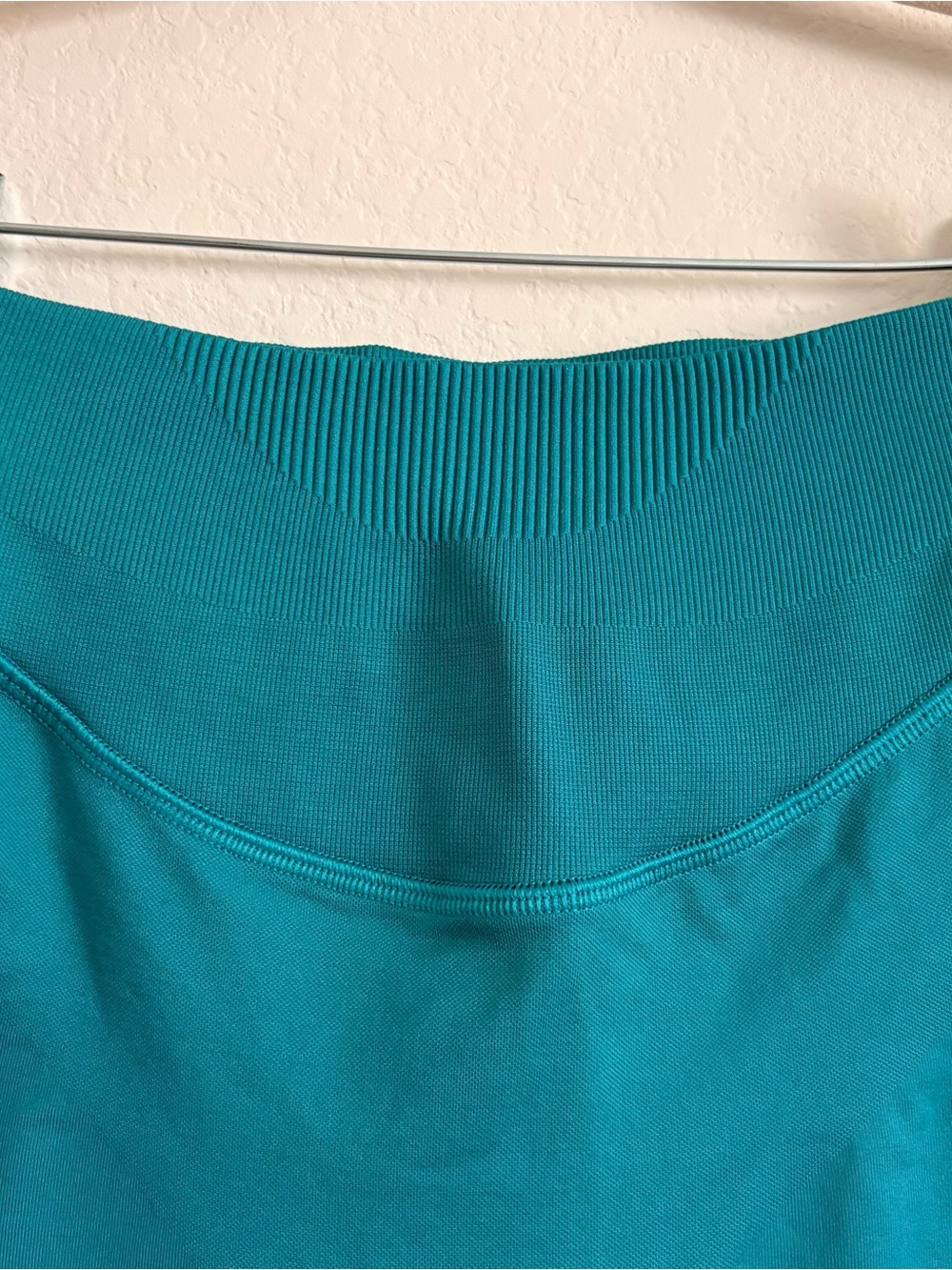 Gymshark SWEAT SEAMLESS SCULPT SHORTS - M - Picture 9 of 11